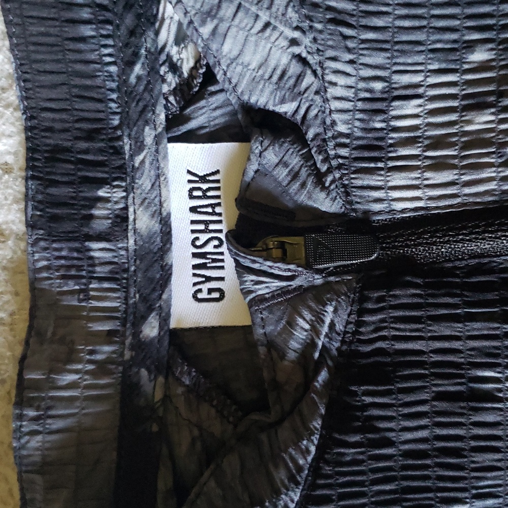 NWOT Gymshark Elevate Woven Lightweight Full Zip Jacket in Coin Grey Spray Dye - Picture 8 of 16